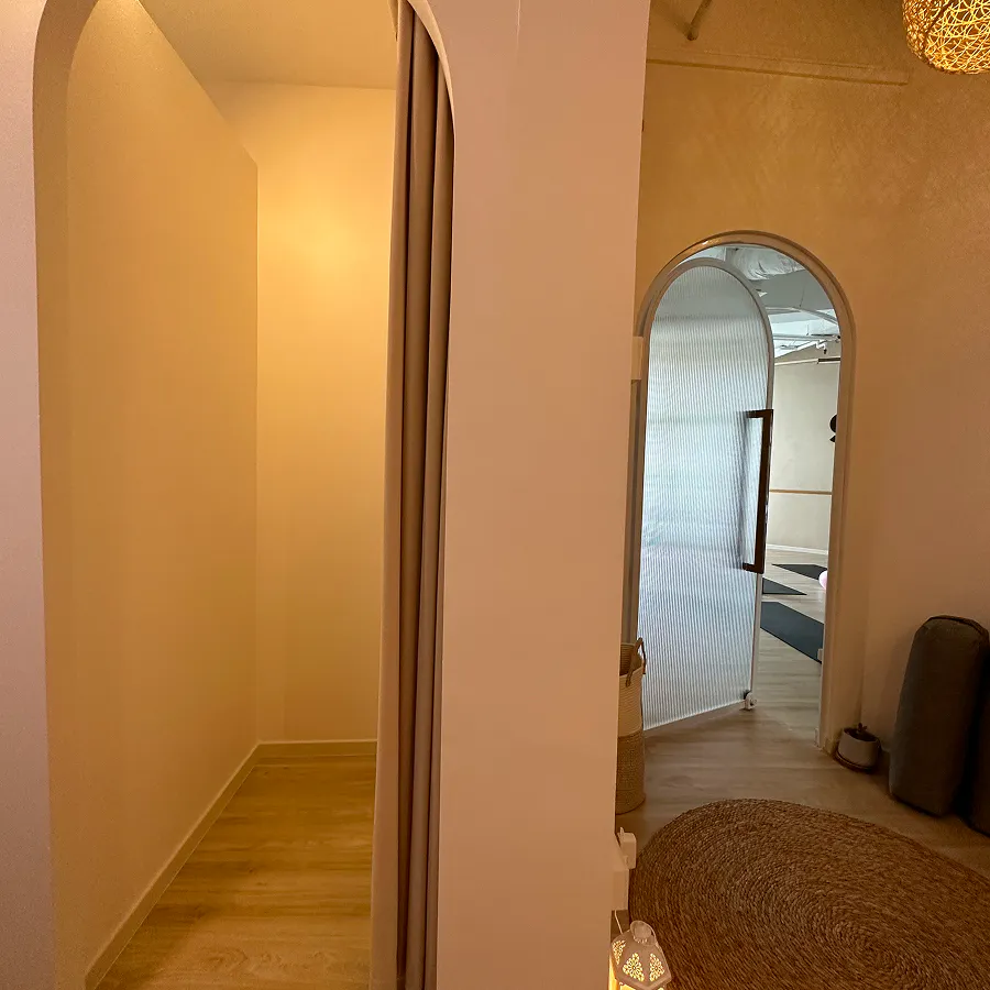 Grounded Spaces