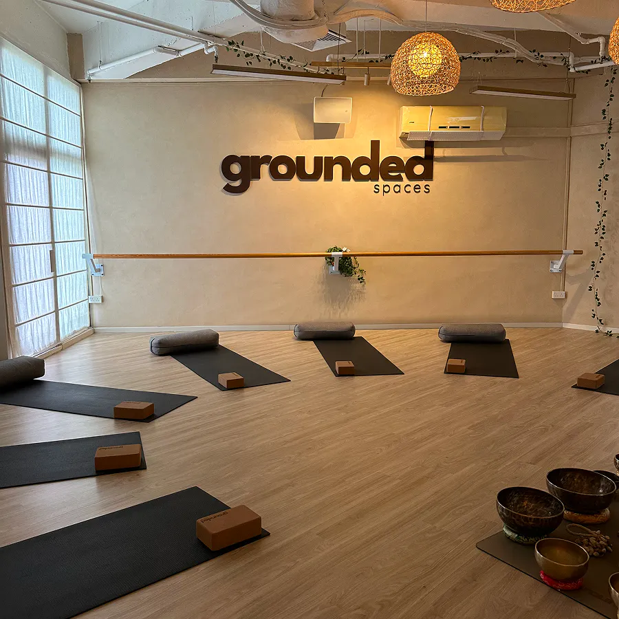 Grounded Spaces