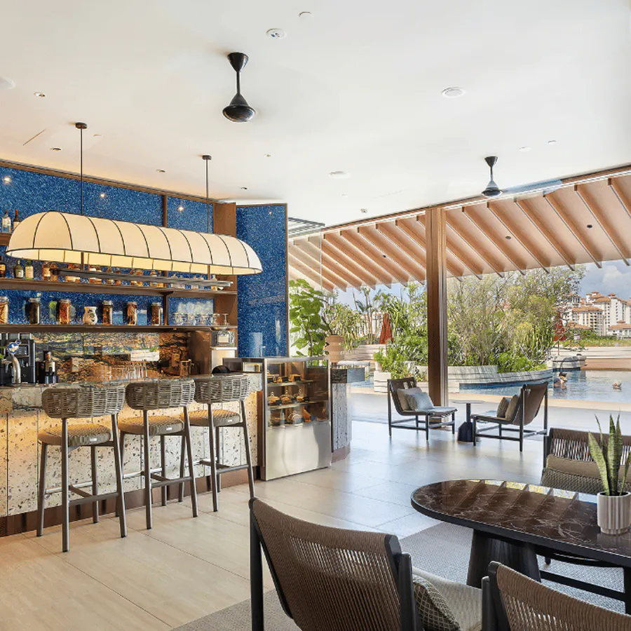 Poolside Café & Bar