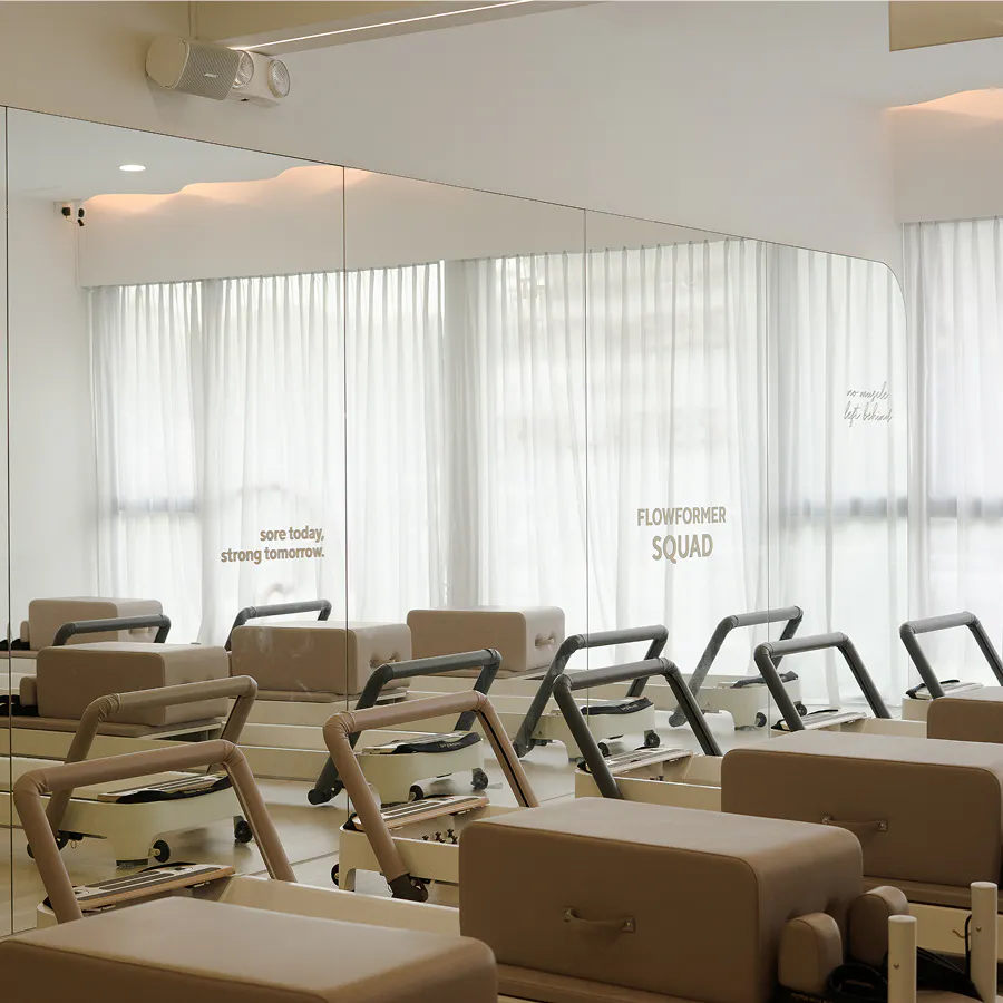 The Flow Studio, Thomson